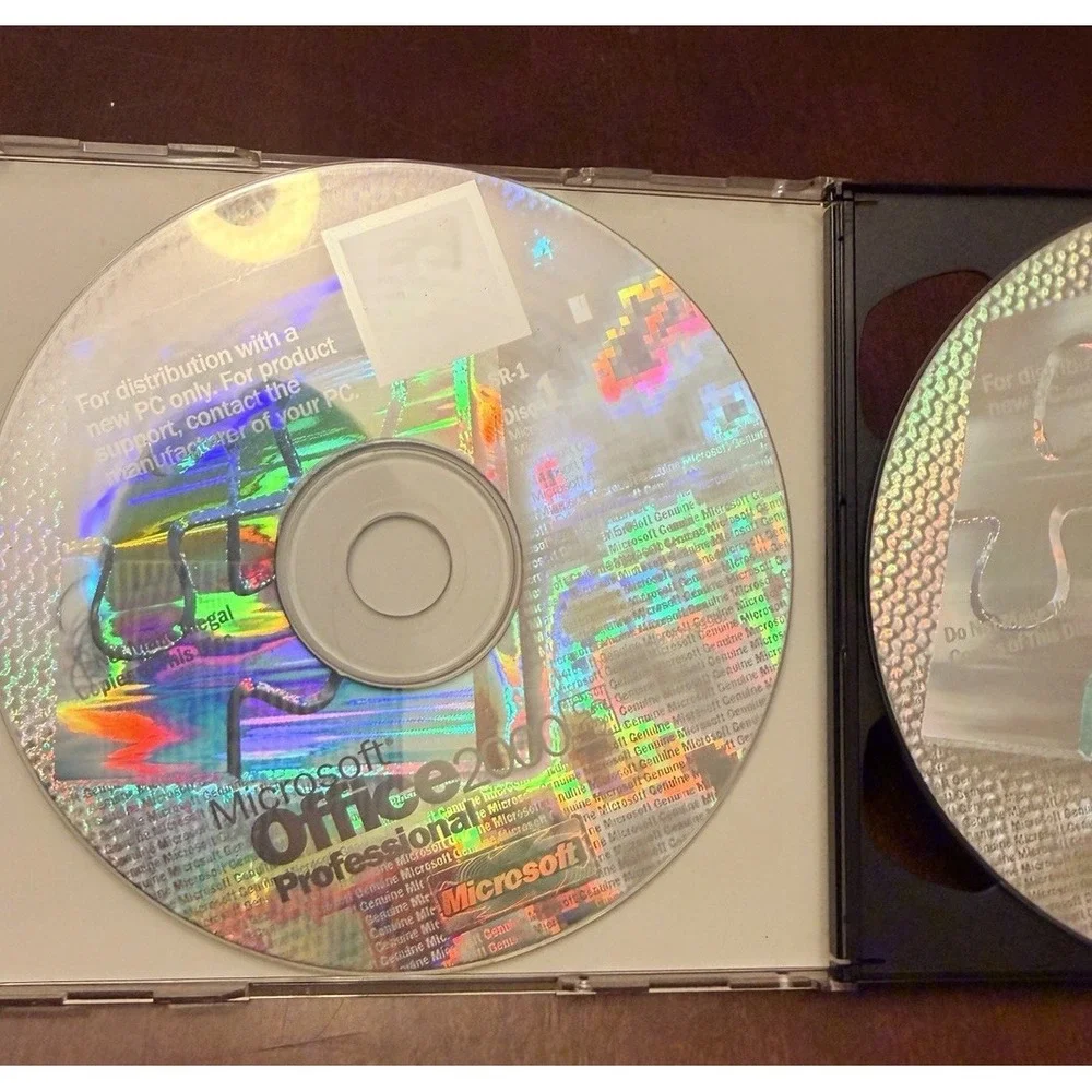 Microsoft Office 2000 Professional Vintage PC Software 2 Discs With CD Key Used